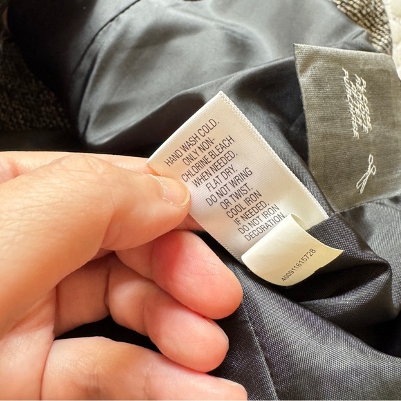 Dana Buchman Jewel Embellished Gold Metallic Tweed Jacket Size 12 - Picture 10 of 11